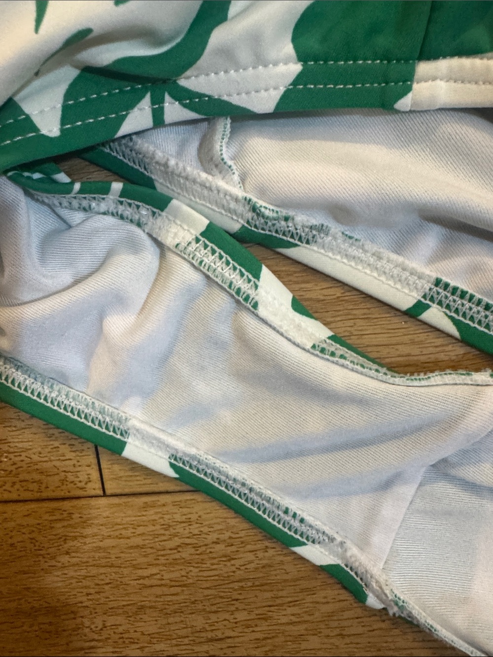 Kate spade women's Green & White Floral One-Piece Swimsuit. Sz med - Picture 3 of 6